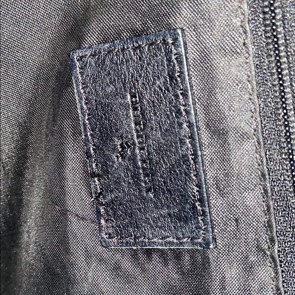 Authentic Burberry Tote - Picture 5 of 6